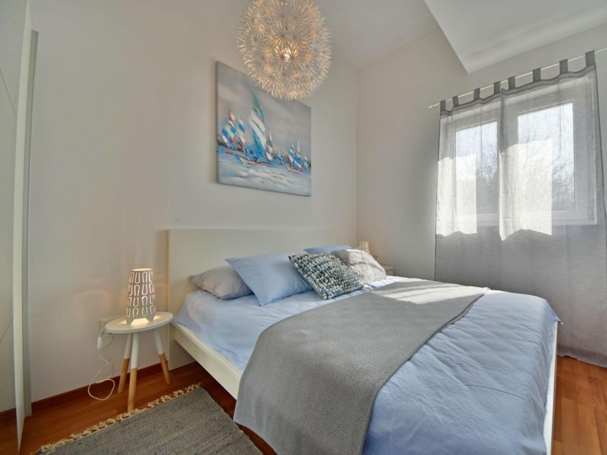 Apartment Cvit 2 By Interhome Кленовица Екстериор снимка