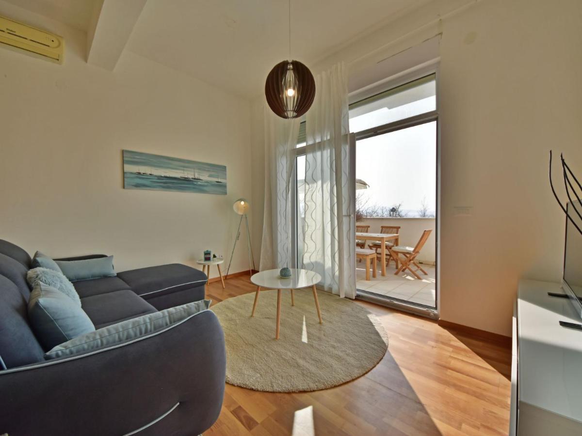 Apartment Cvit 2 By Interhome Кленовица Екстериор снимка